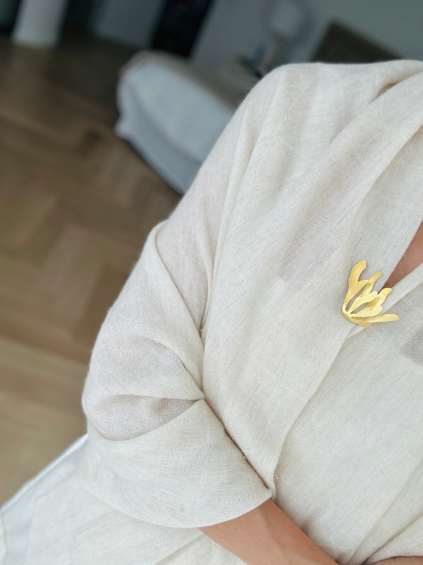 Floral Whispers - 18K Gold Brooch