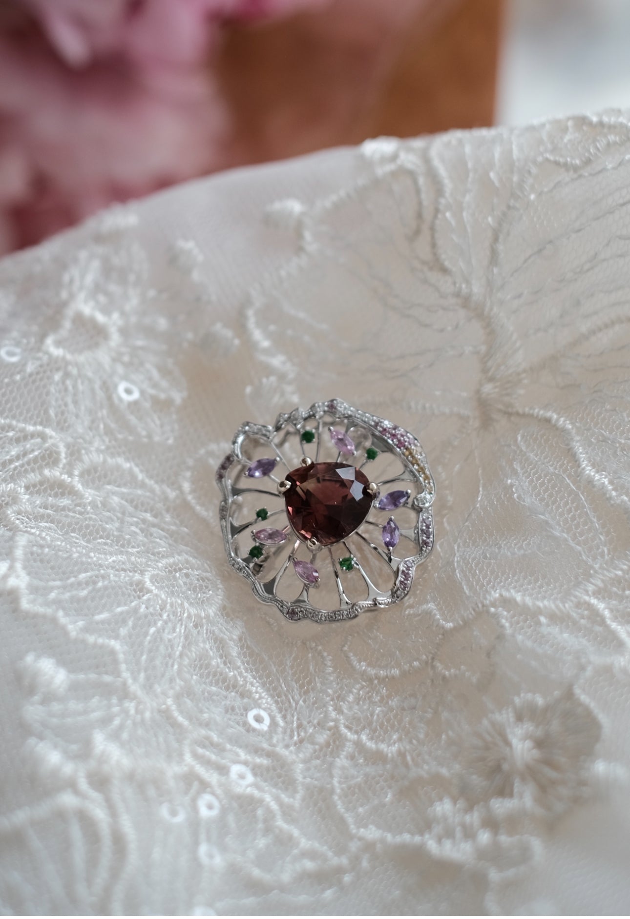 The Lotus Pendant / Brooch