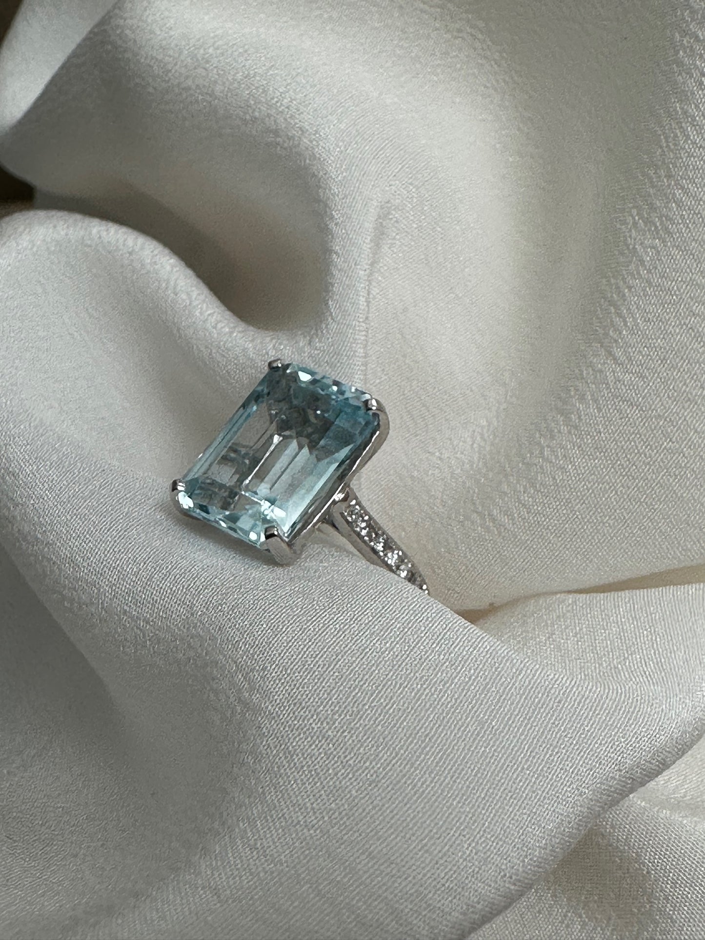 5ct Aquamarine Diamond Ring
