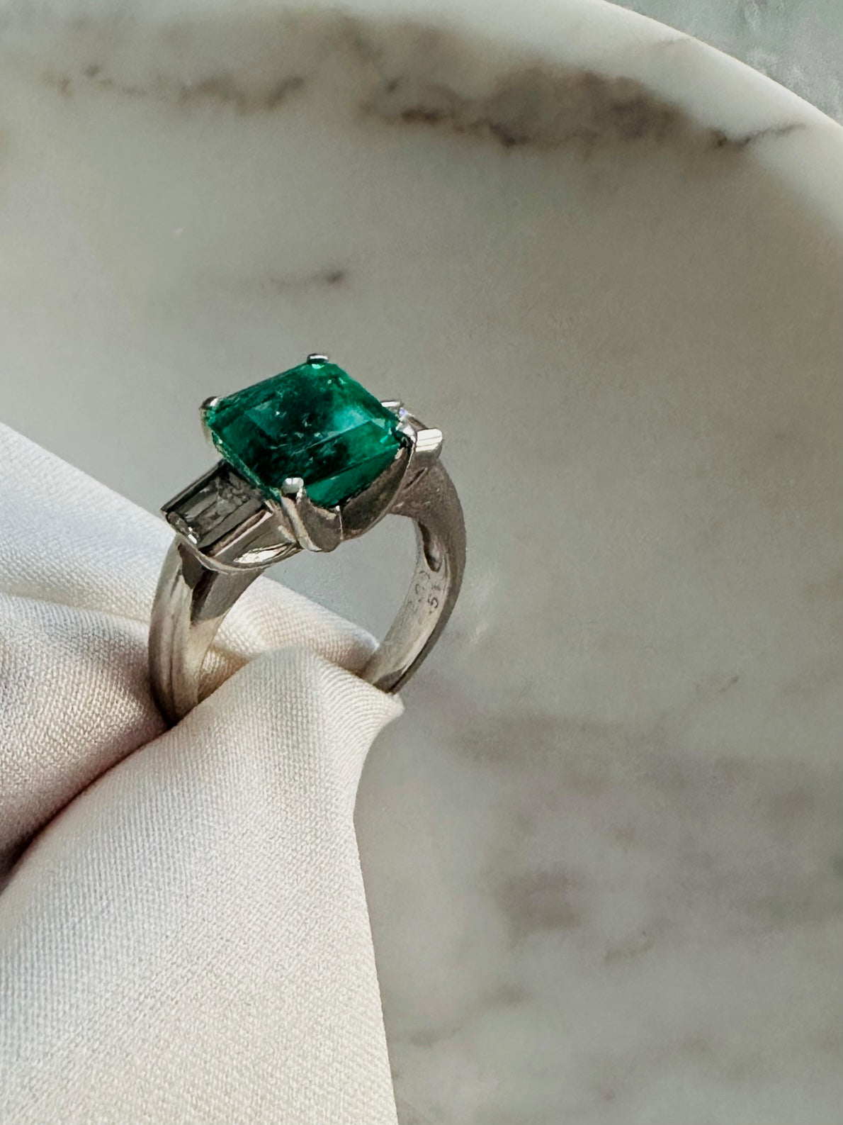 Colombian Emerald and Diamond Ring