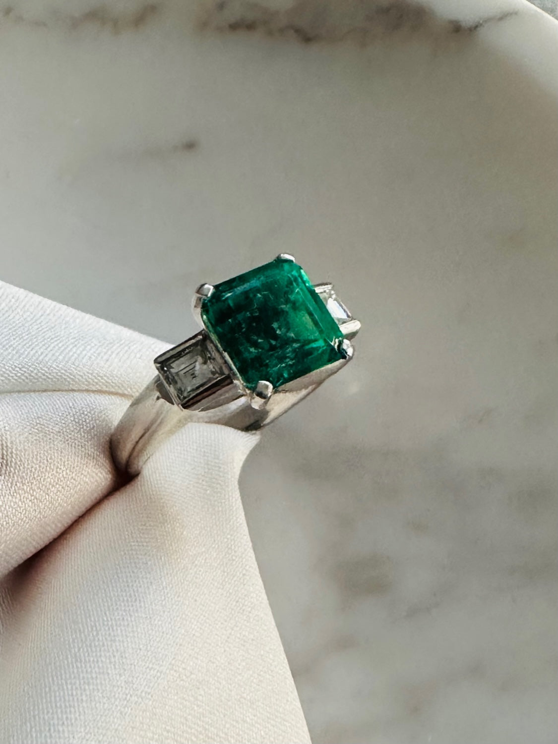 Colombian Emerald and Diamond Ring