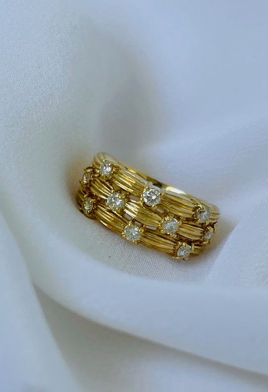 18K Gold Diamond Ring