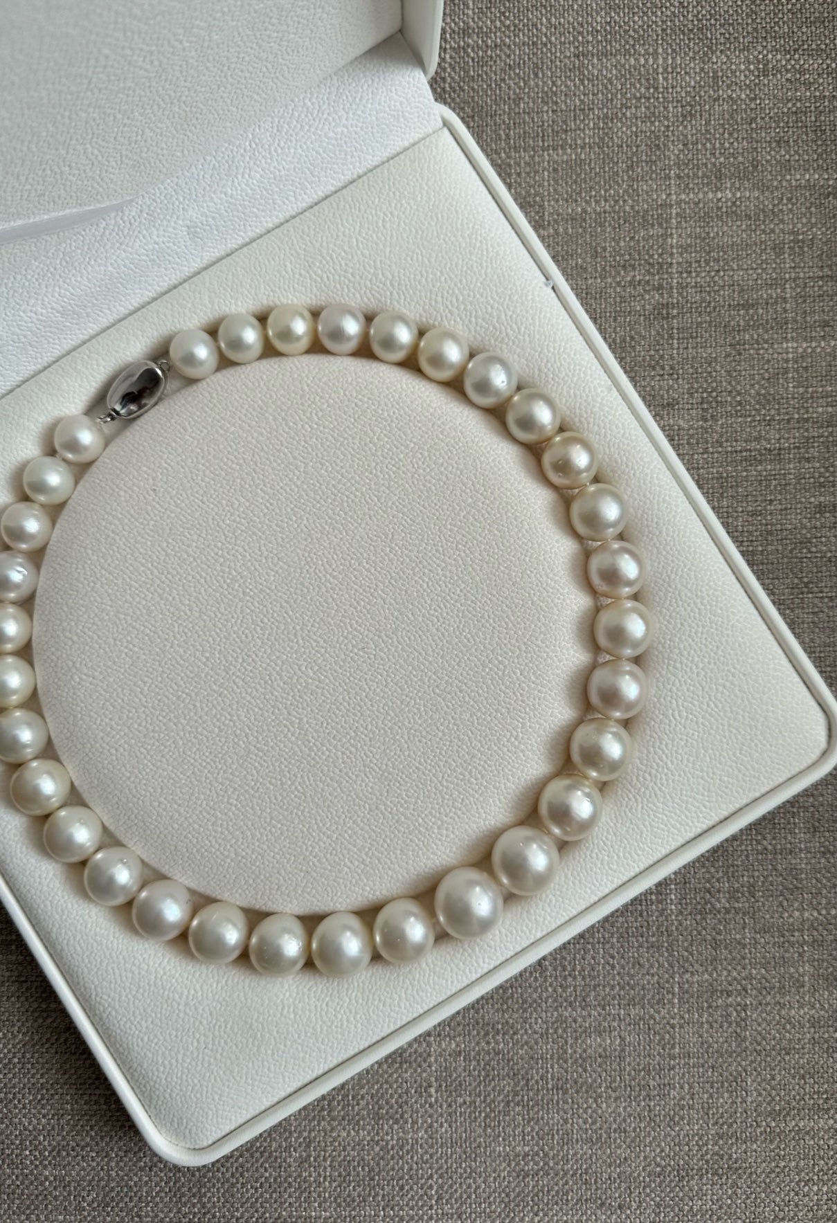 White South Sea Pearl Necklace Strand