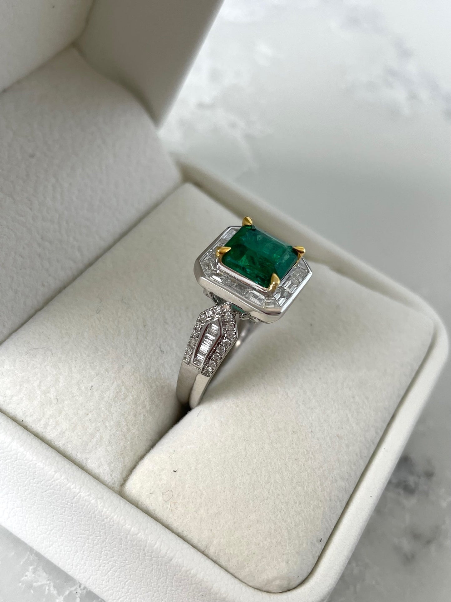 Emerald Diamond Ring